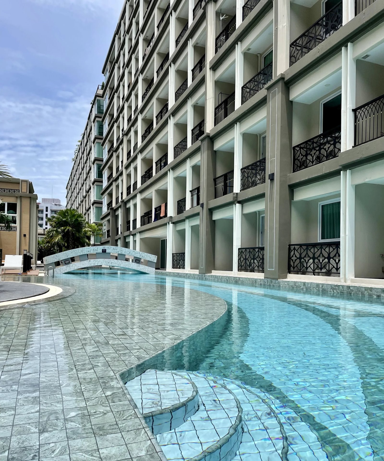 Dusit Grand Park — pool steps close-up